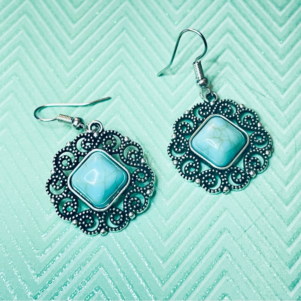 New Handmade Blue Natural Larimar Victorian Tibeten Silver Dangle Earrings - Picture 6 of 9